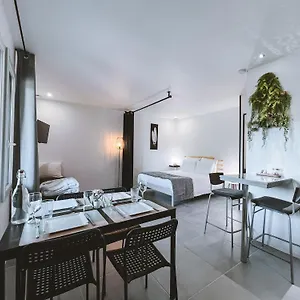 Appartement Gest-loc Location Meublée Wood Jardin&terrasse Privative - Parking Privé, Laveyron