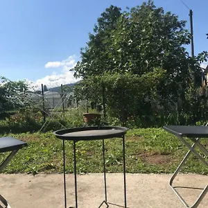 Appartement Joli Studio Au Calme, Bassens (Savoie)